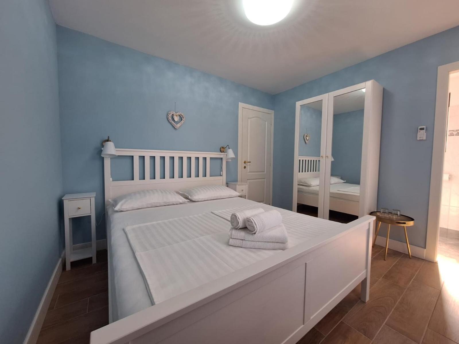 Villa "Pied-A-Terre" Residence & Spa Umag Exterior foto
