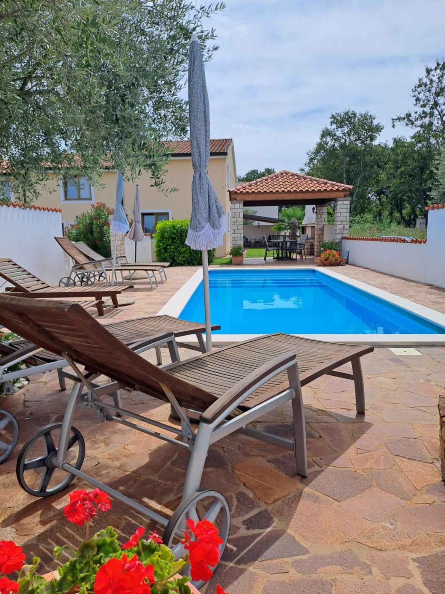Villa "Pied-A-Terre" Residence & Spa Umag Exterior foto